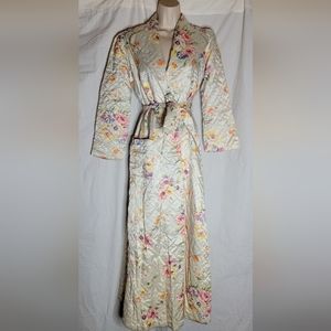 Vintage Floral Quilted Robe